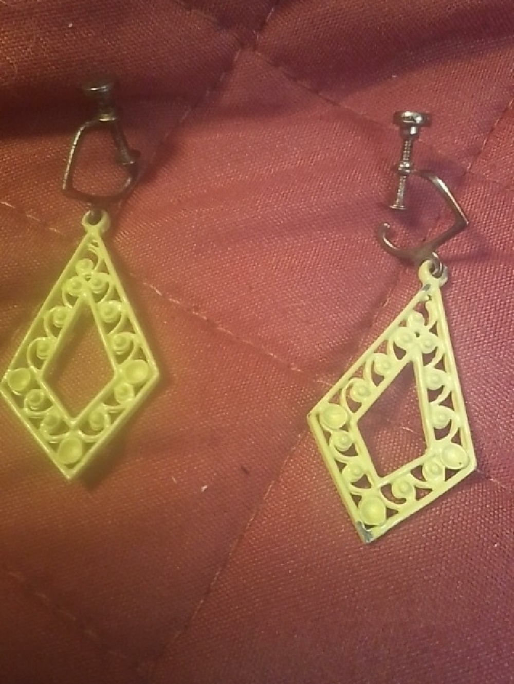 Geometric Filigree Drop Clip-On Earrings in Pale Yellow